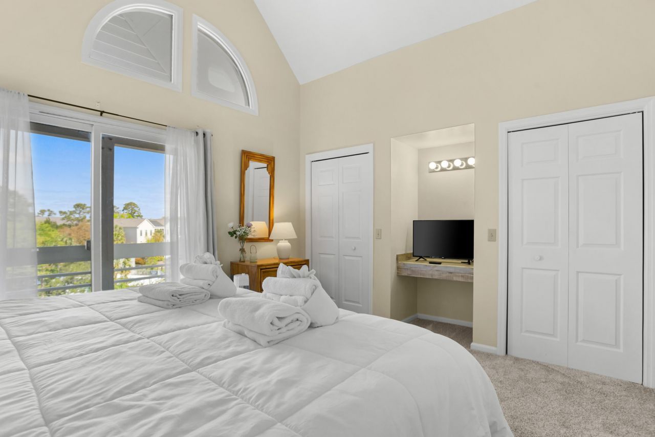 2472 Racquet Club Drive Photo 19