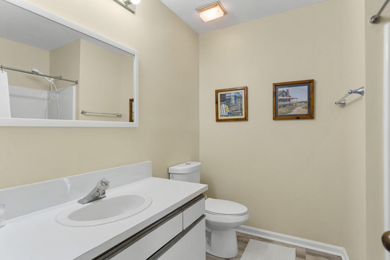 2472 Racquet Club Drive Photo 20