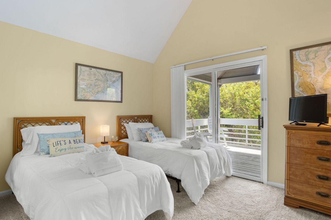 2472 Racquet Club Drive Photo 25