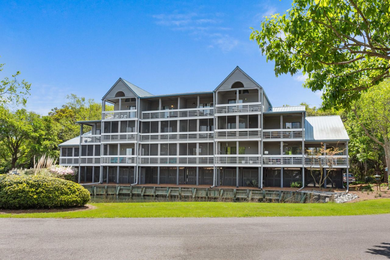 2472 Racquet Club Drive Photo 30