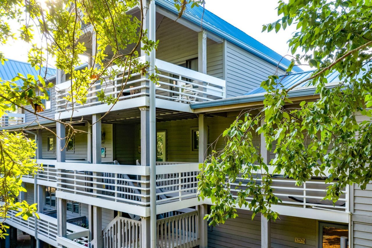 2472 Racquet Club Drive Photo 35