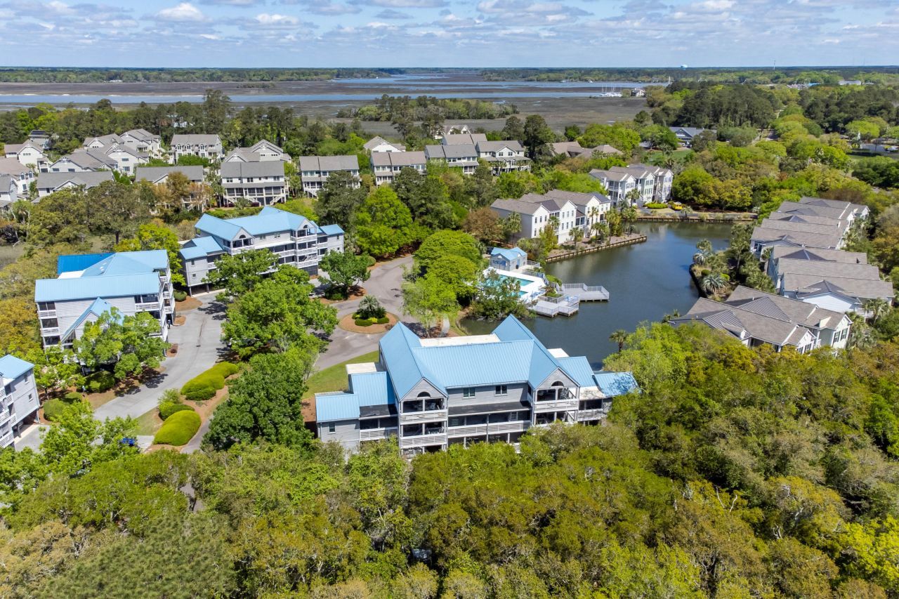 2472 Racquet Club Drive Photo 46