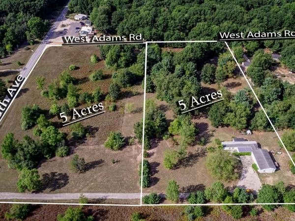 8716 N 80th Avenue, Pentwater, MI 49449