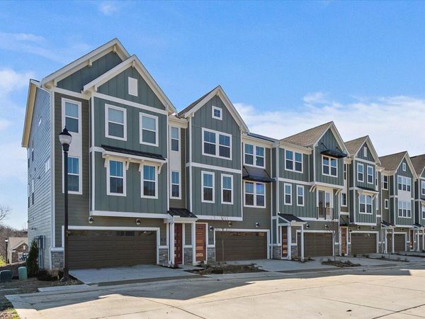 272 Meridian Way, Unit 8-603, Fort Mitchell, KY 41017