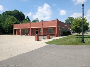 21085-21089 Goddard Road, Taylor, MI 48180
