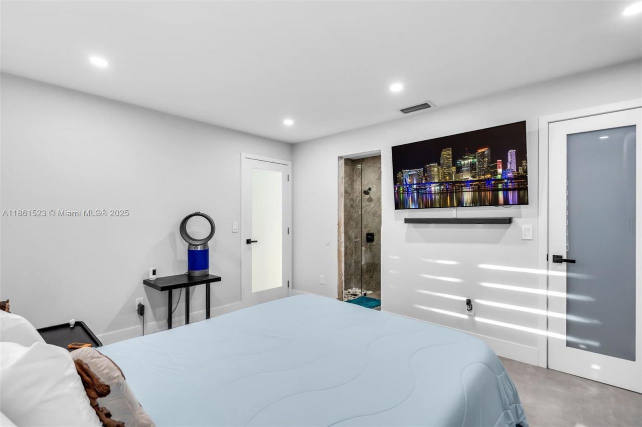 1120 SW 128th Dr, Davie, FL 33325 Photo