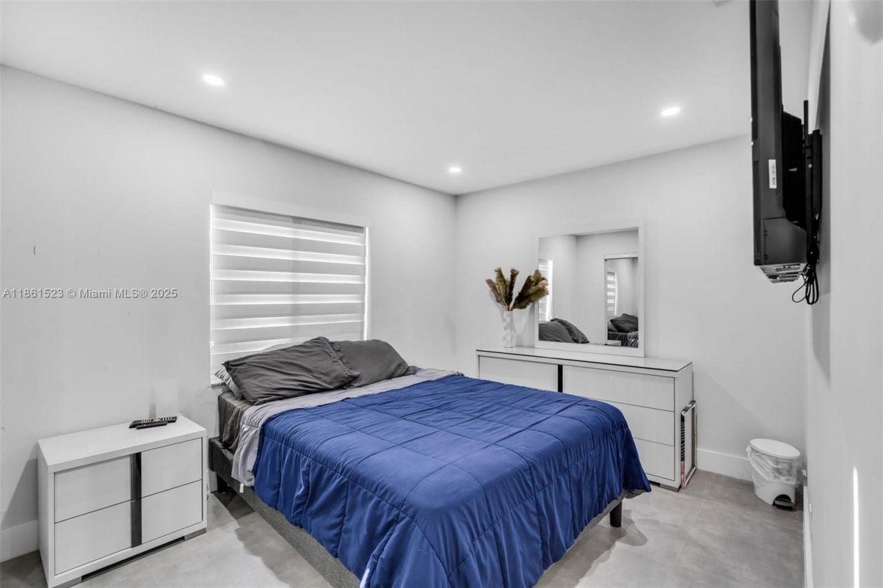 1120 SW 128th Dr, Davie, FL 33325 Photo