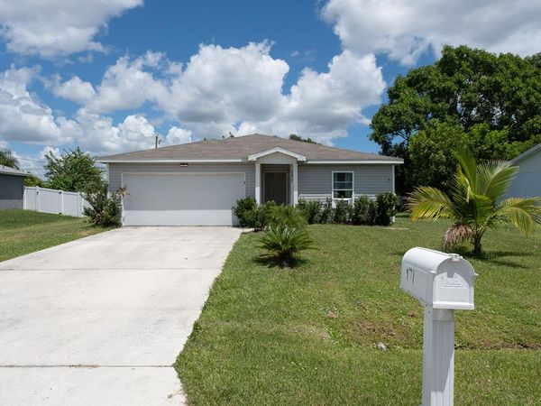 171 SE Juper Avenue, Port St. Lucie, FL 34983