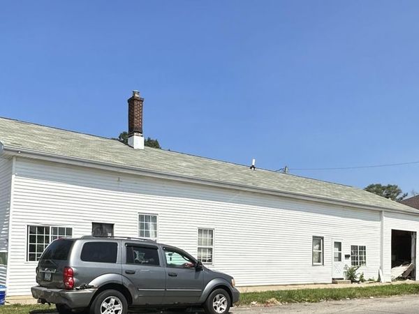 2241 W Washington Street, South Bend, IN 46628