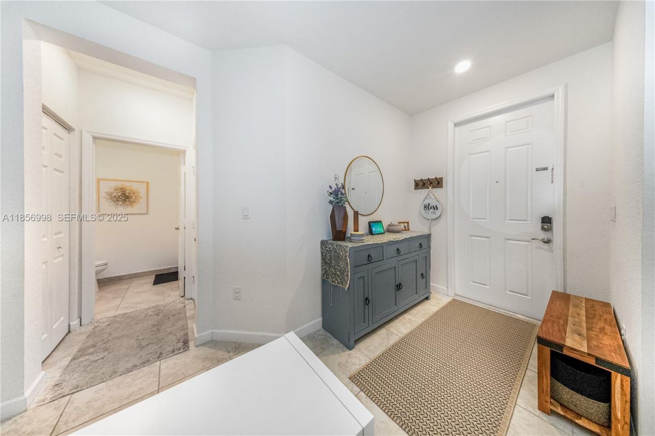 3433 W 104th Ter, Hialeah, FL 33018 Photo