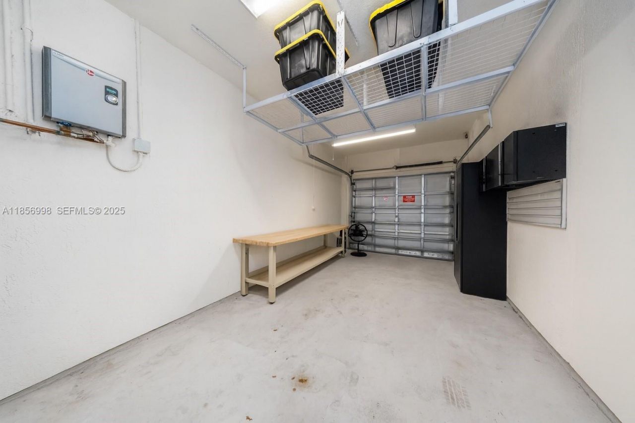 3433 W 104th Ter, Hialeah, FL 33018 Photo