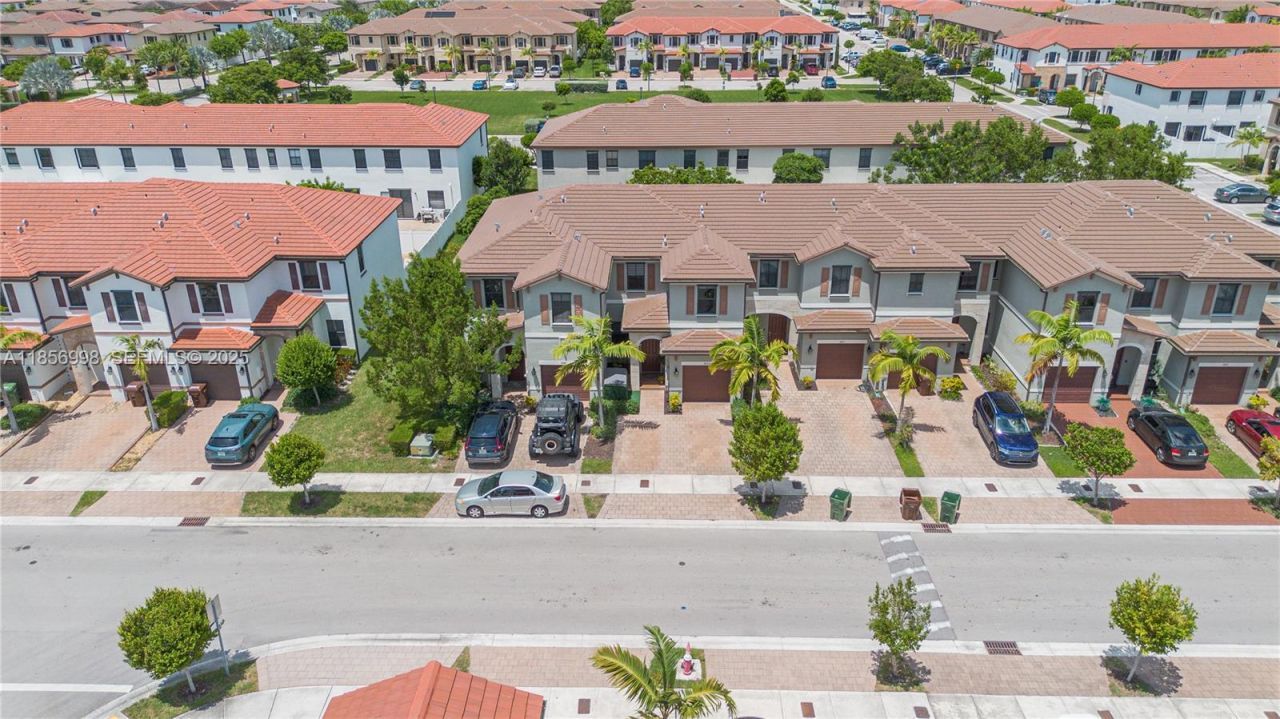 3433 W 104th Ter, Hialeah, FL 33018 Photo