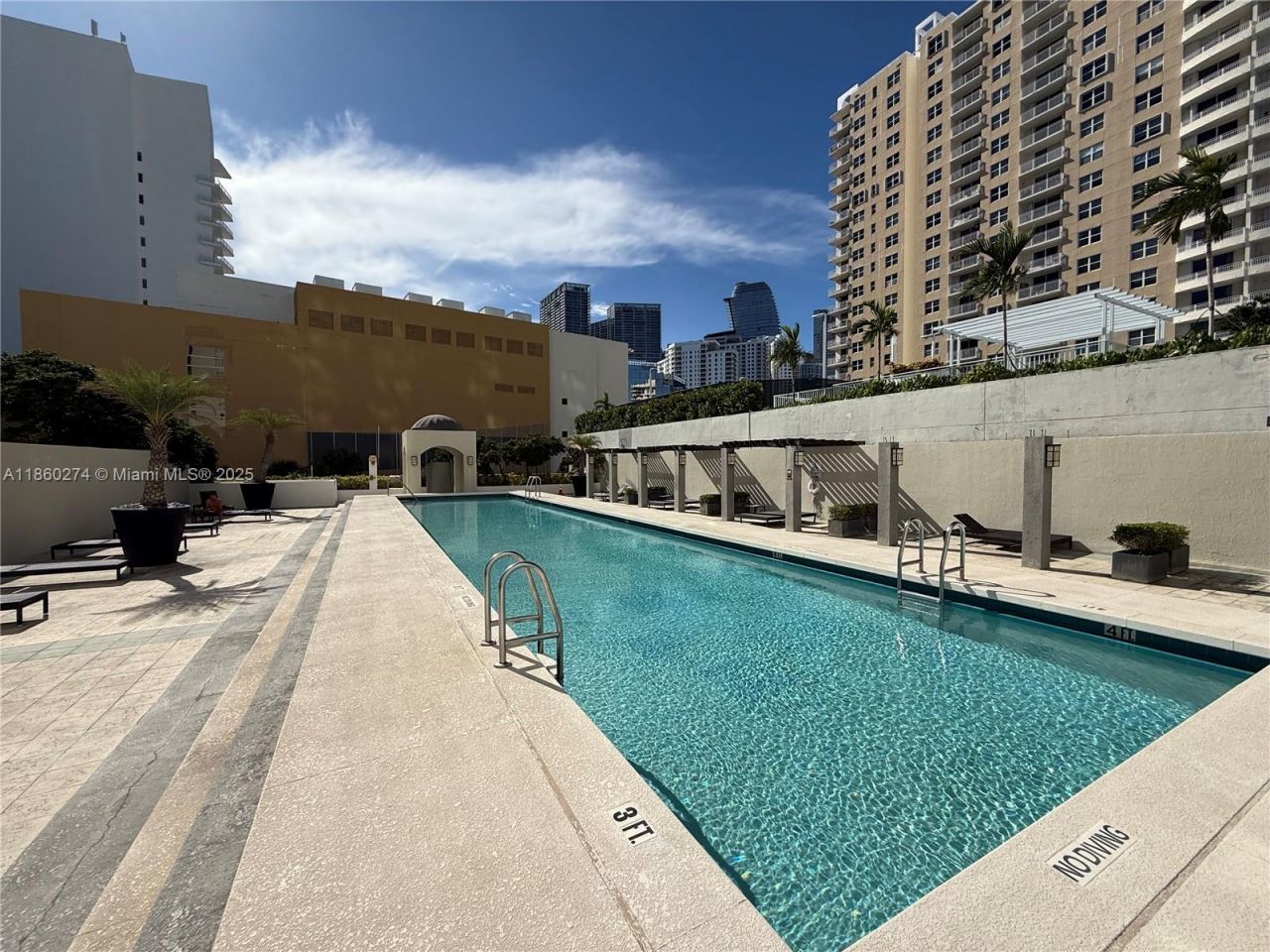 800 Claughton Island Dr, Unit 703, Miami, FL 33131 Photo