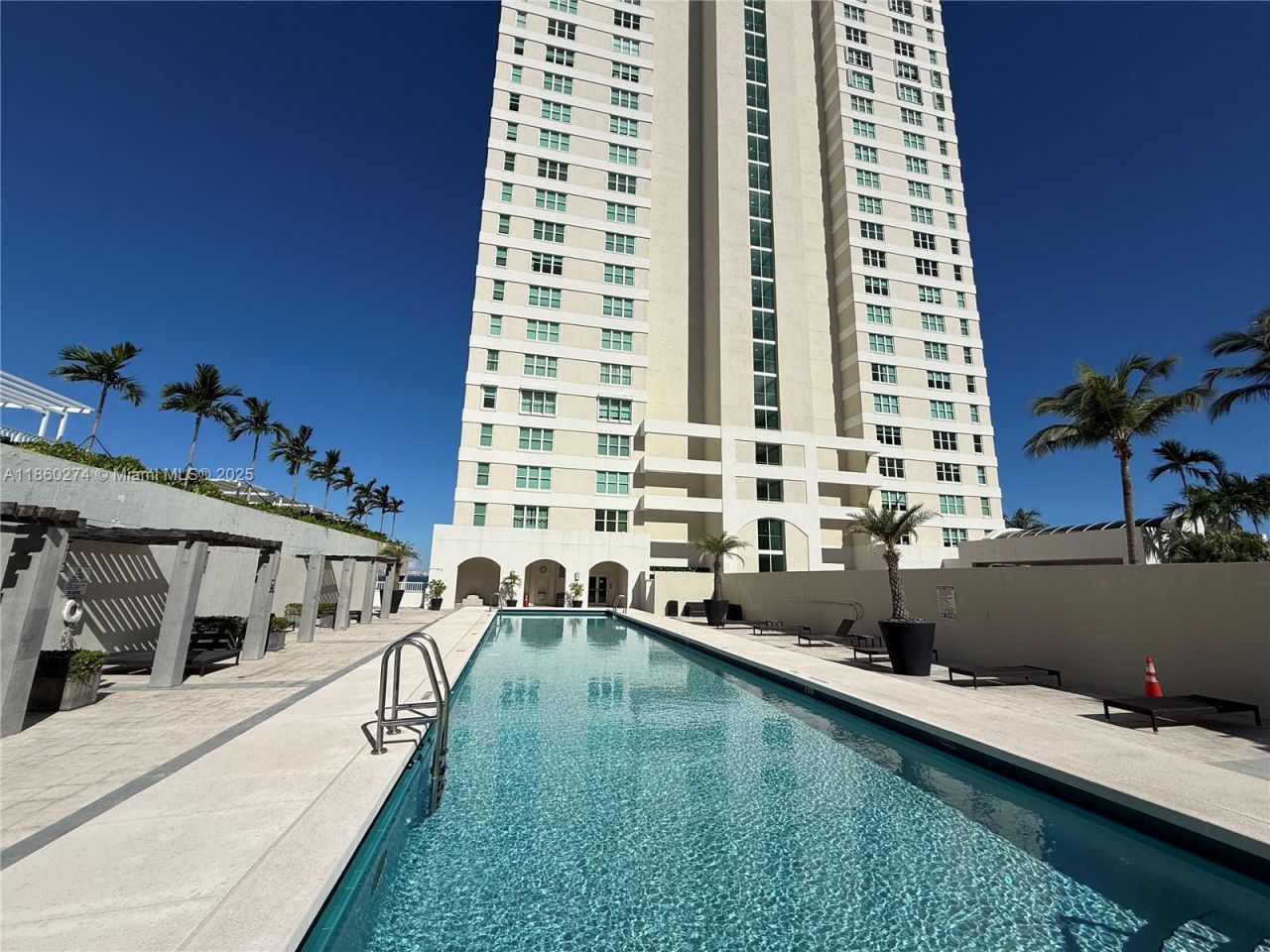 800 Claughton Island Dr, Unit 703, Miami, FL 33131 Photo