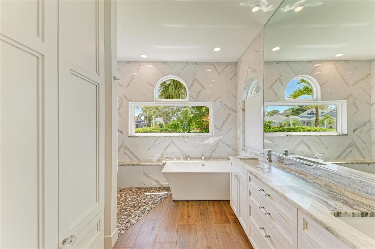 202 Americas Cup Boulevard, Bradenton, FL 34208 Photo