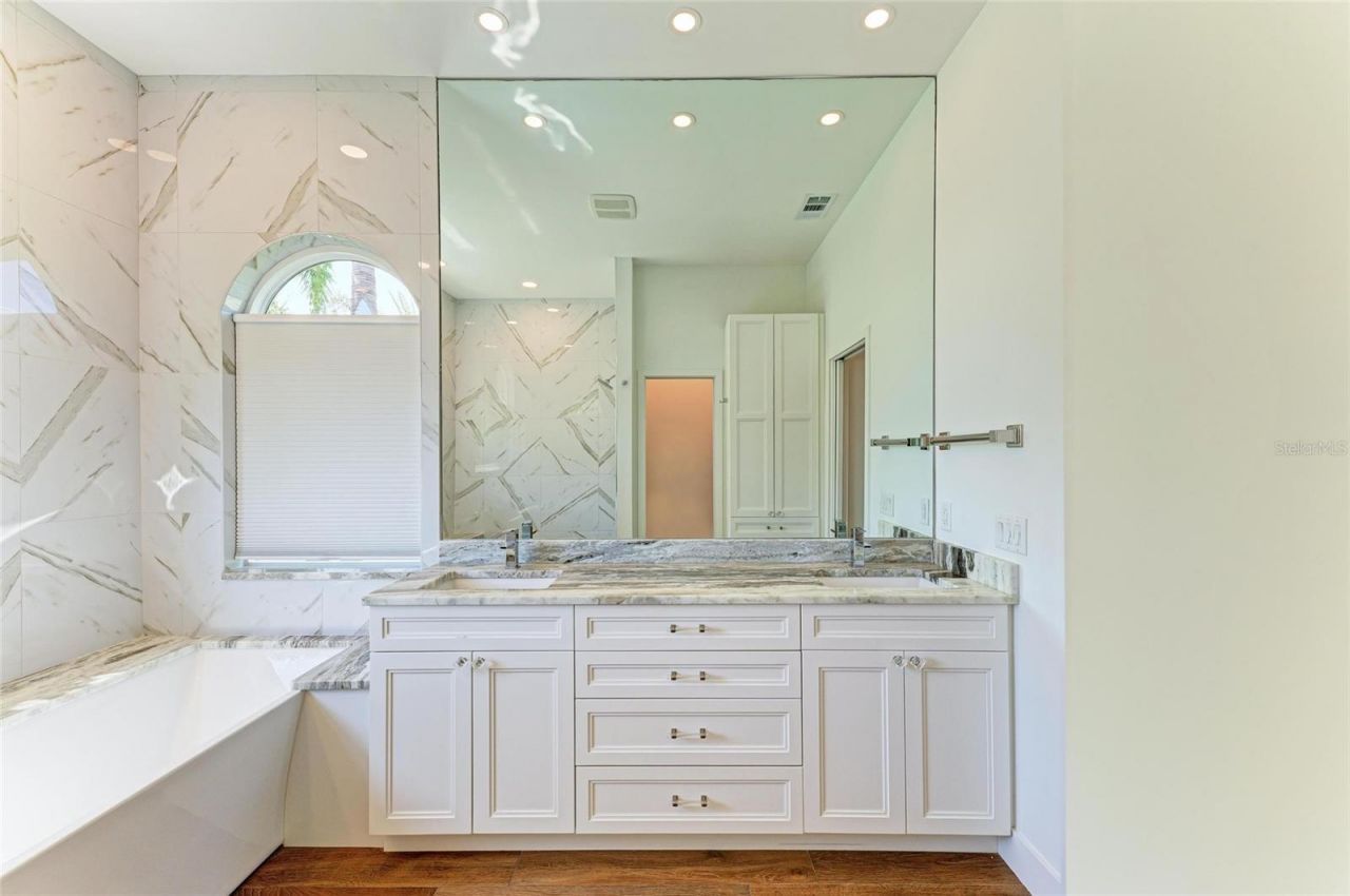 202 Americas Cup Boulevard, Bradenton, FL 34208 Photo