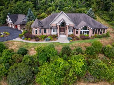 186 Hillcrest Road, Elmira, NY 14903