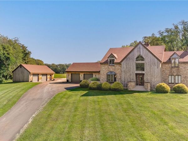 171 Mae West Rd, Confluence, PA 15424