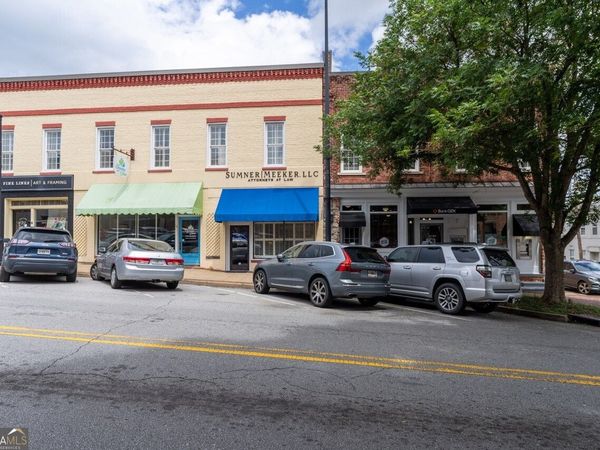 10 E Broad Street, Newnan, GA 30263