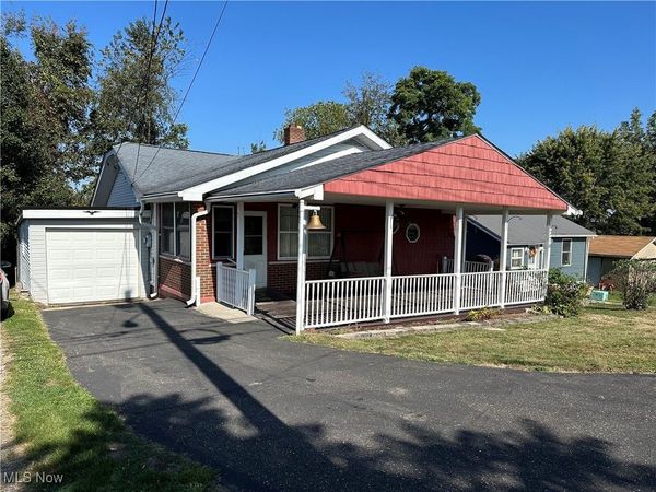 270 Riverview Avenue, Windsor Heights, WV 26075