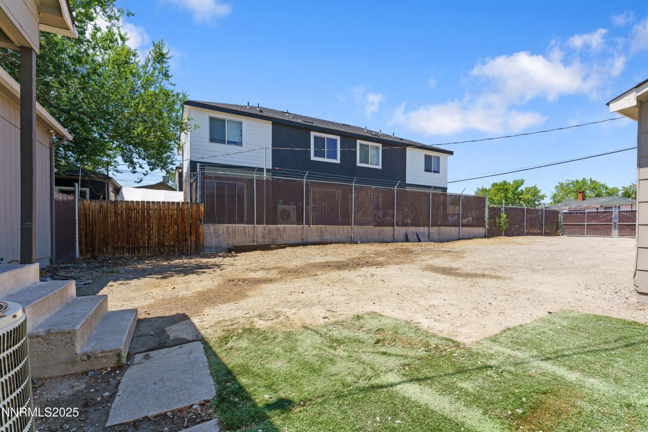 277 Vassar Street, Reno, NV 89502 Photo