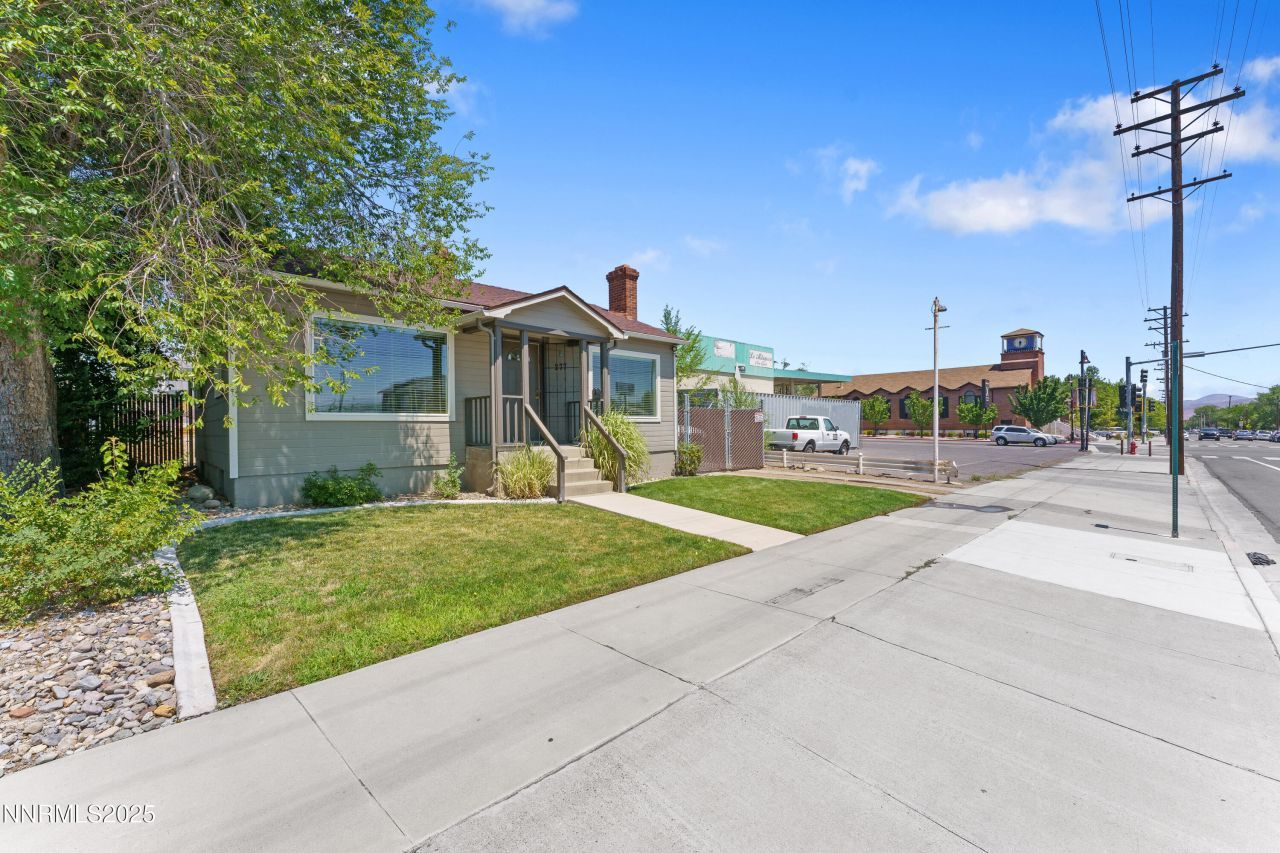 277 Vassar Street, Reno, NV 89502 Photo