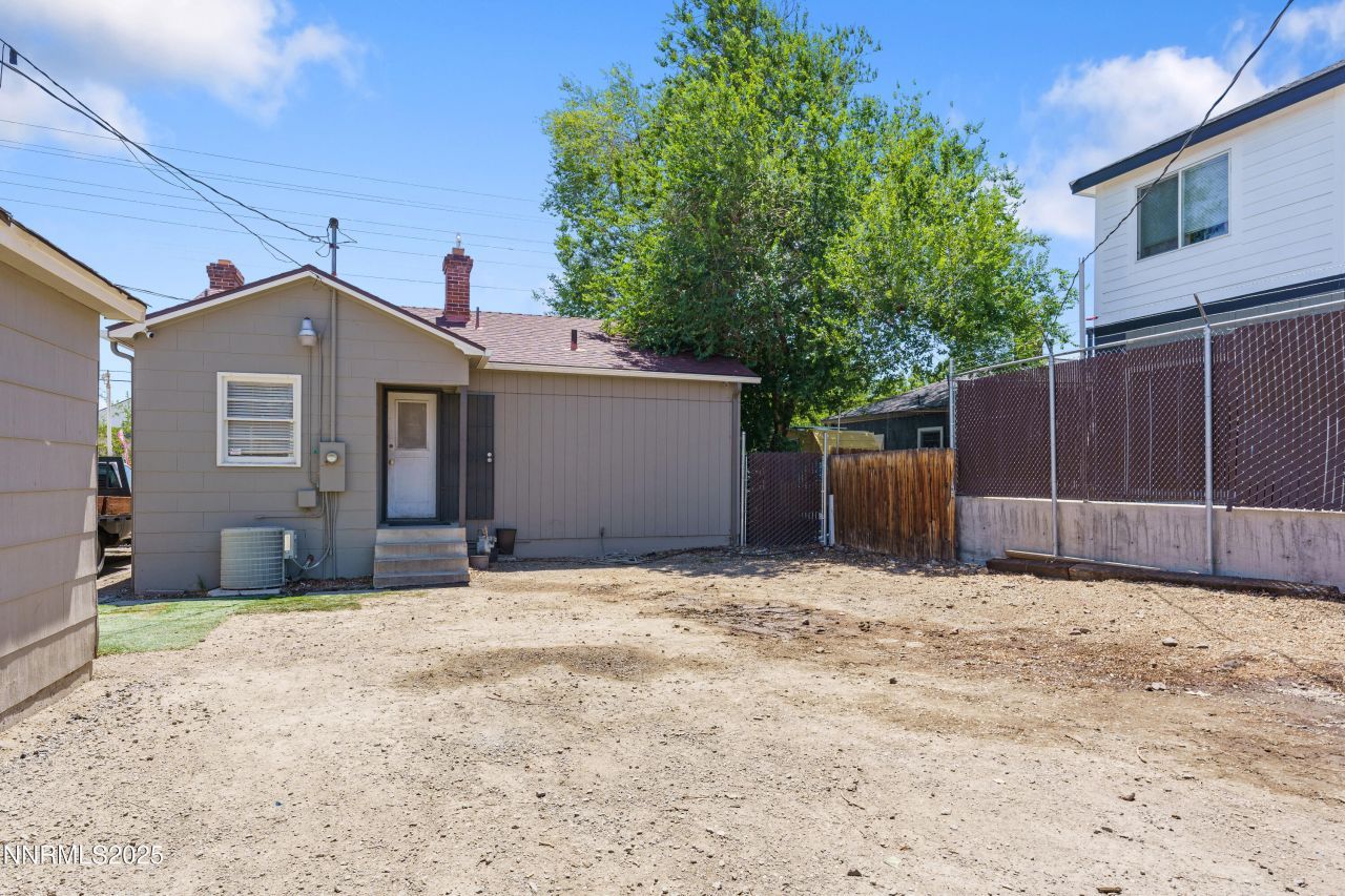277 Vassar Street, Reno, NV 89502 Photo