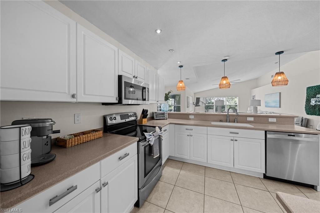 1309 SE 10th Ter, Cape Coral, FL 33990 Photo