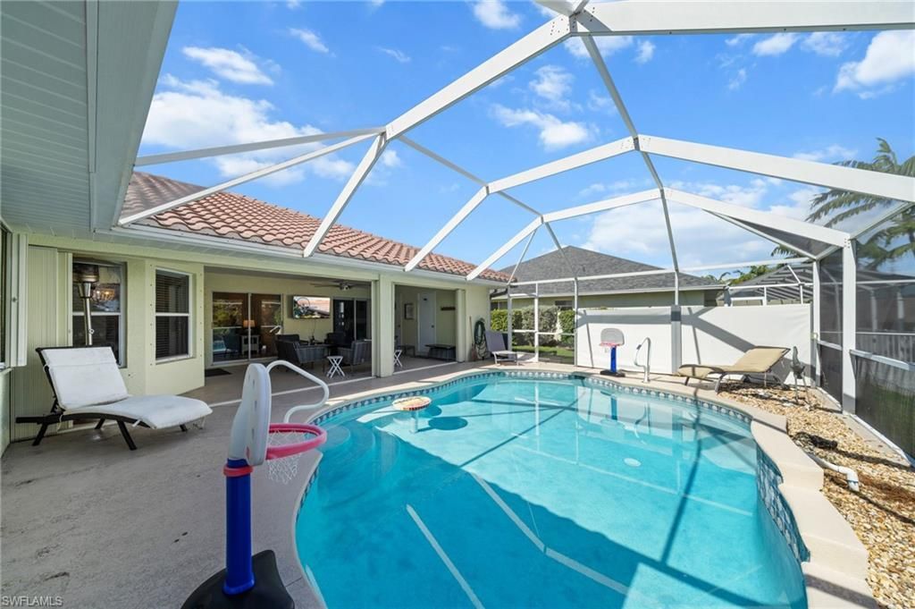 1309 SE 10th Ter, Cape Coral, FL 33990 Photo