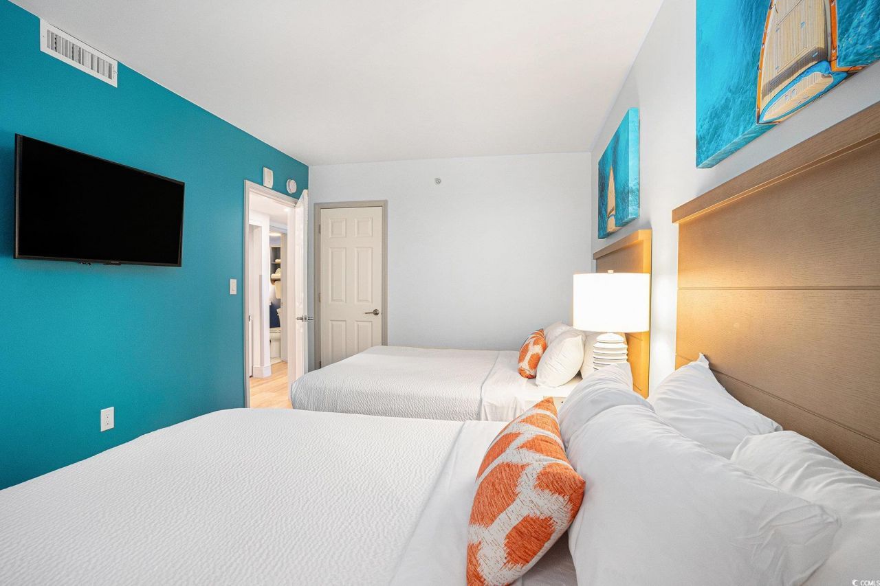 3000 N Ocean Blvd. Photo 20