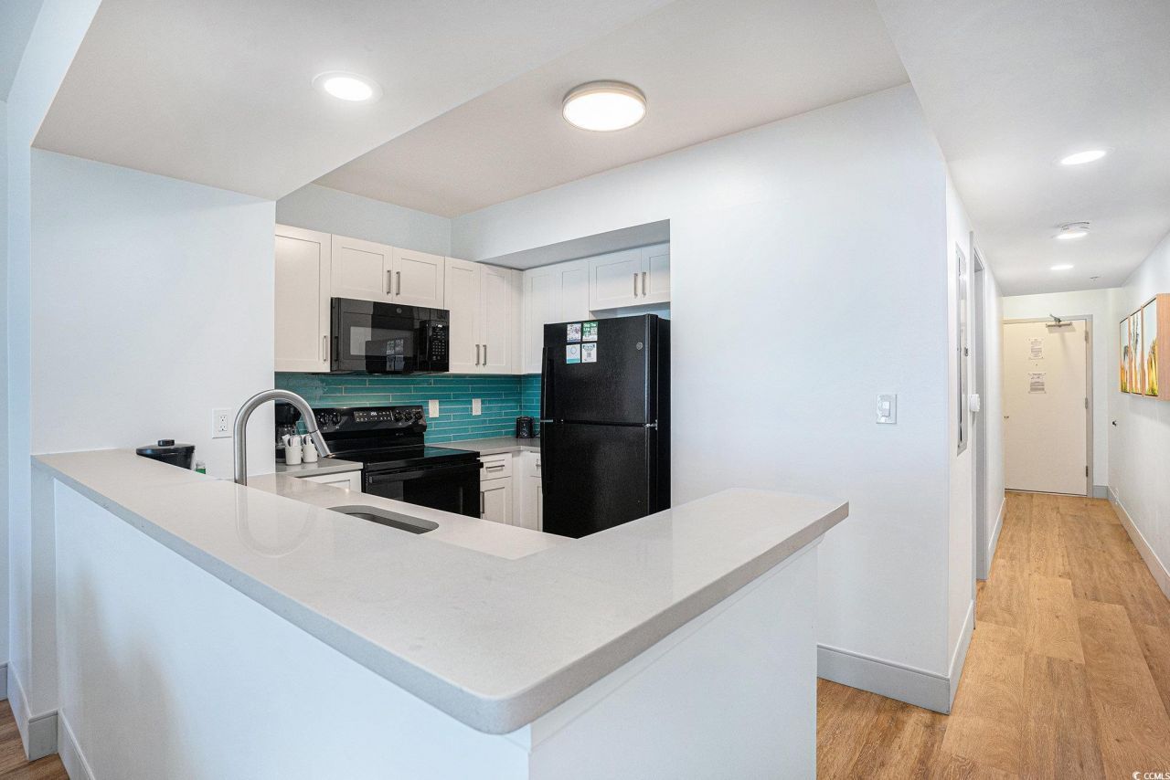 3000 N Ocean Blvd. Photo 8