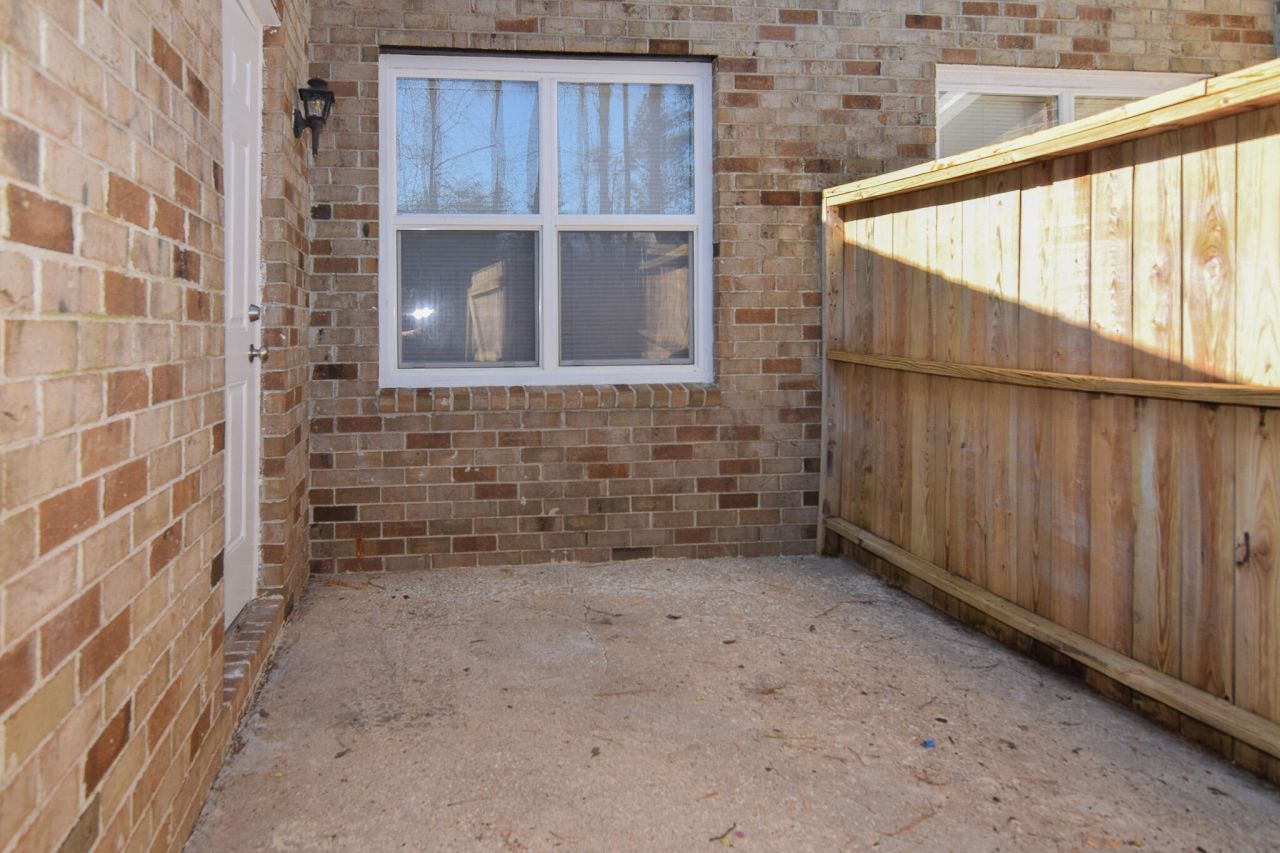 7666 Hunters Ridge Lane Photo 10