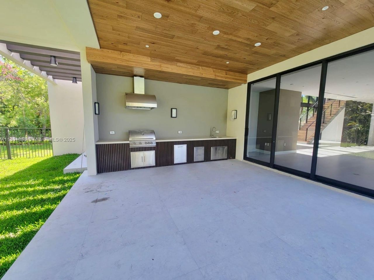 6250 SW 78th St, South Miami, FL 33143 Photo