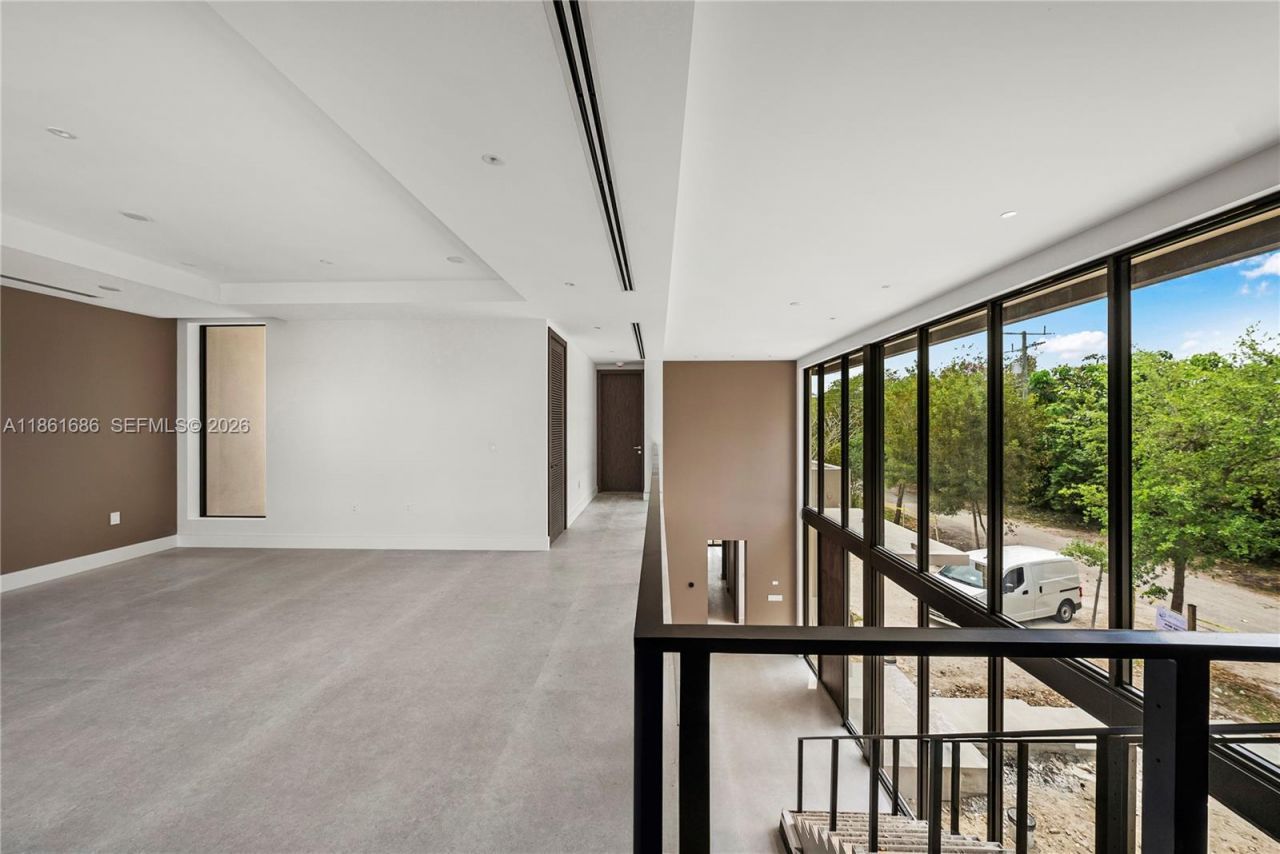 6250 SW 78th St, South Miami, FL 33143 Photo