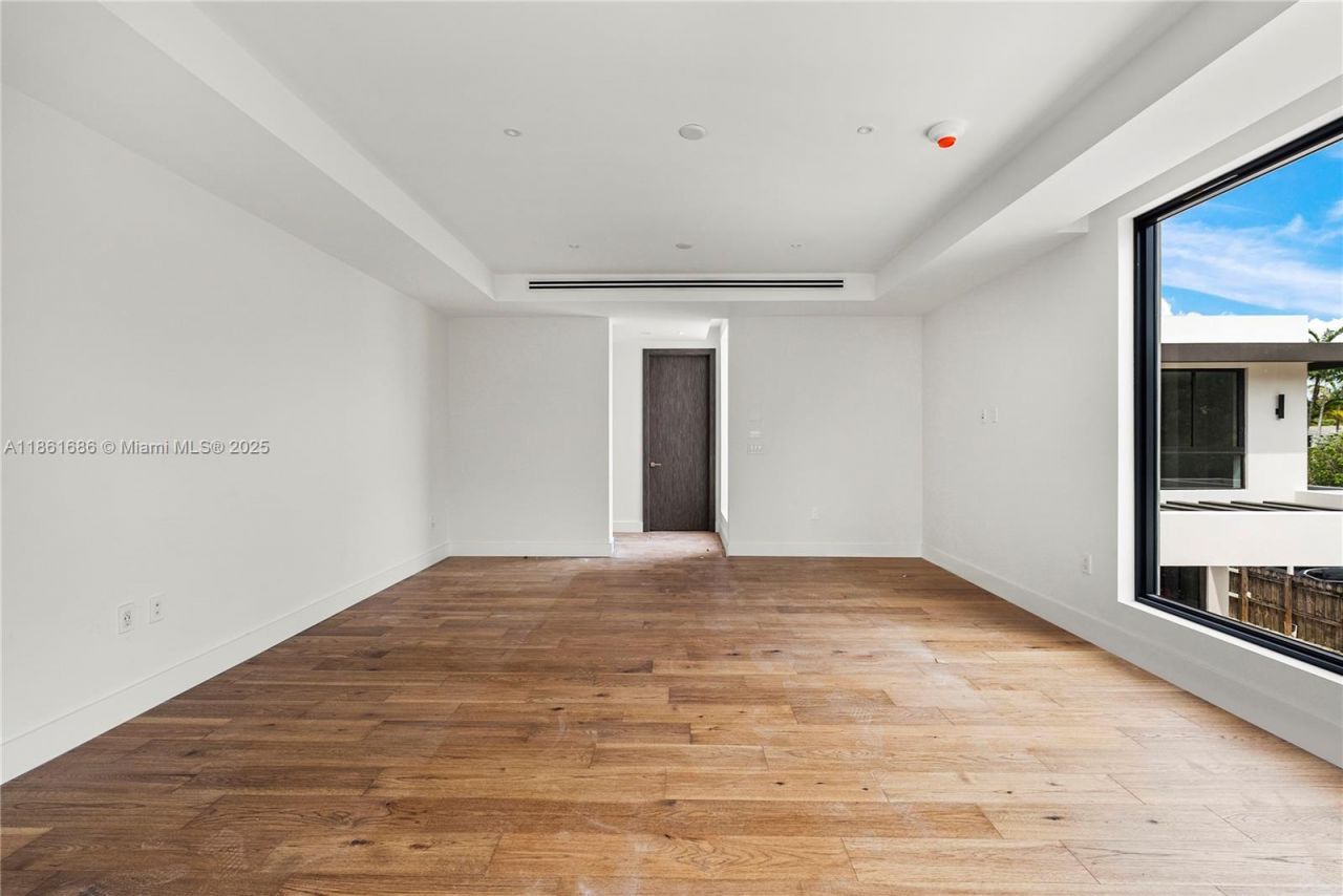 6250 SW 78th St, South Miami, FL 33143 Photo