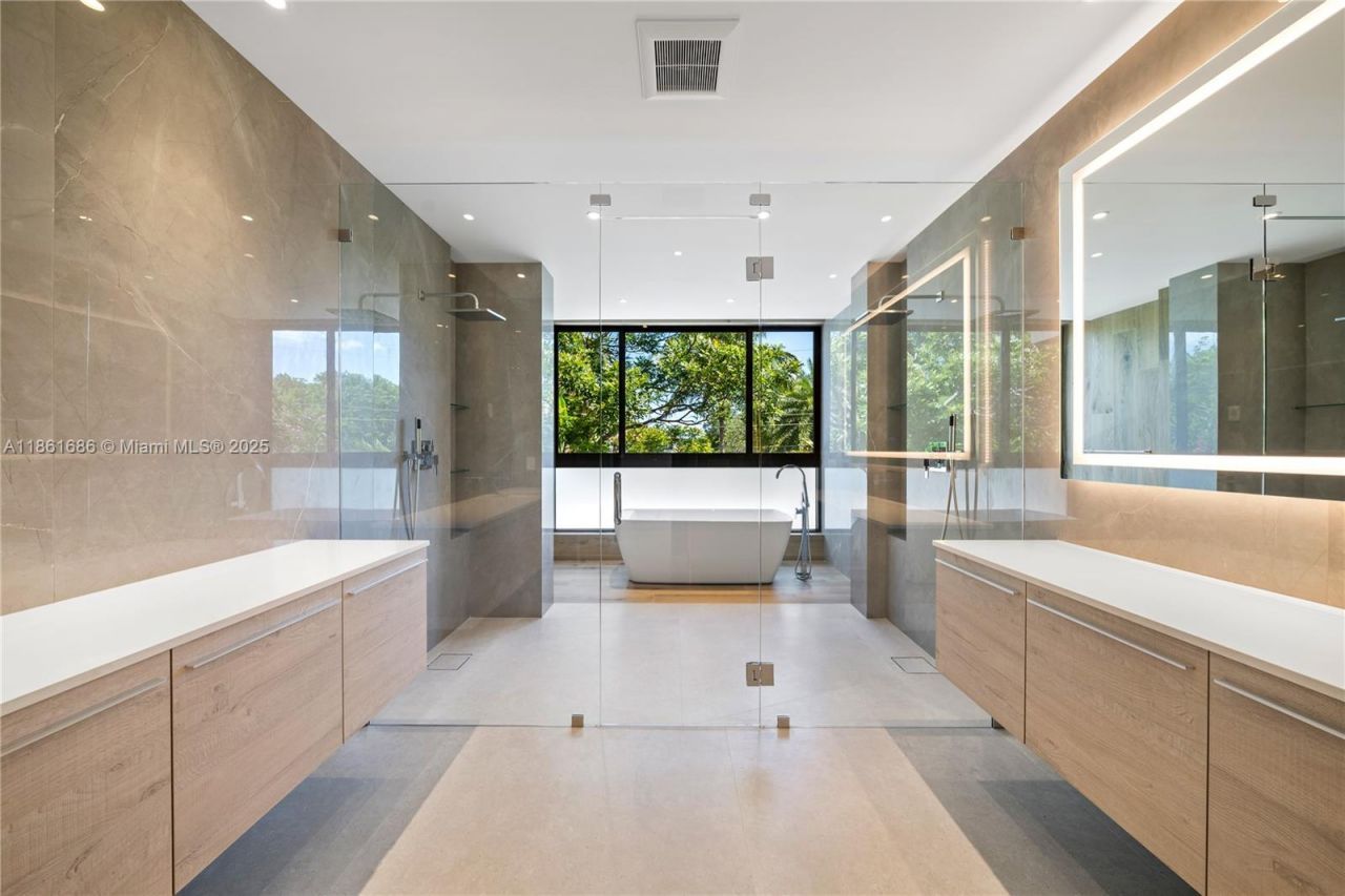 6250 SW 78th St, South Miami, FL 33143 Photo