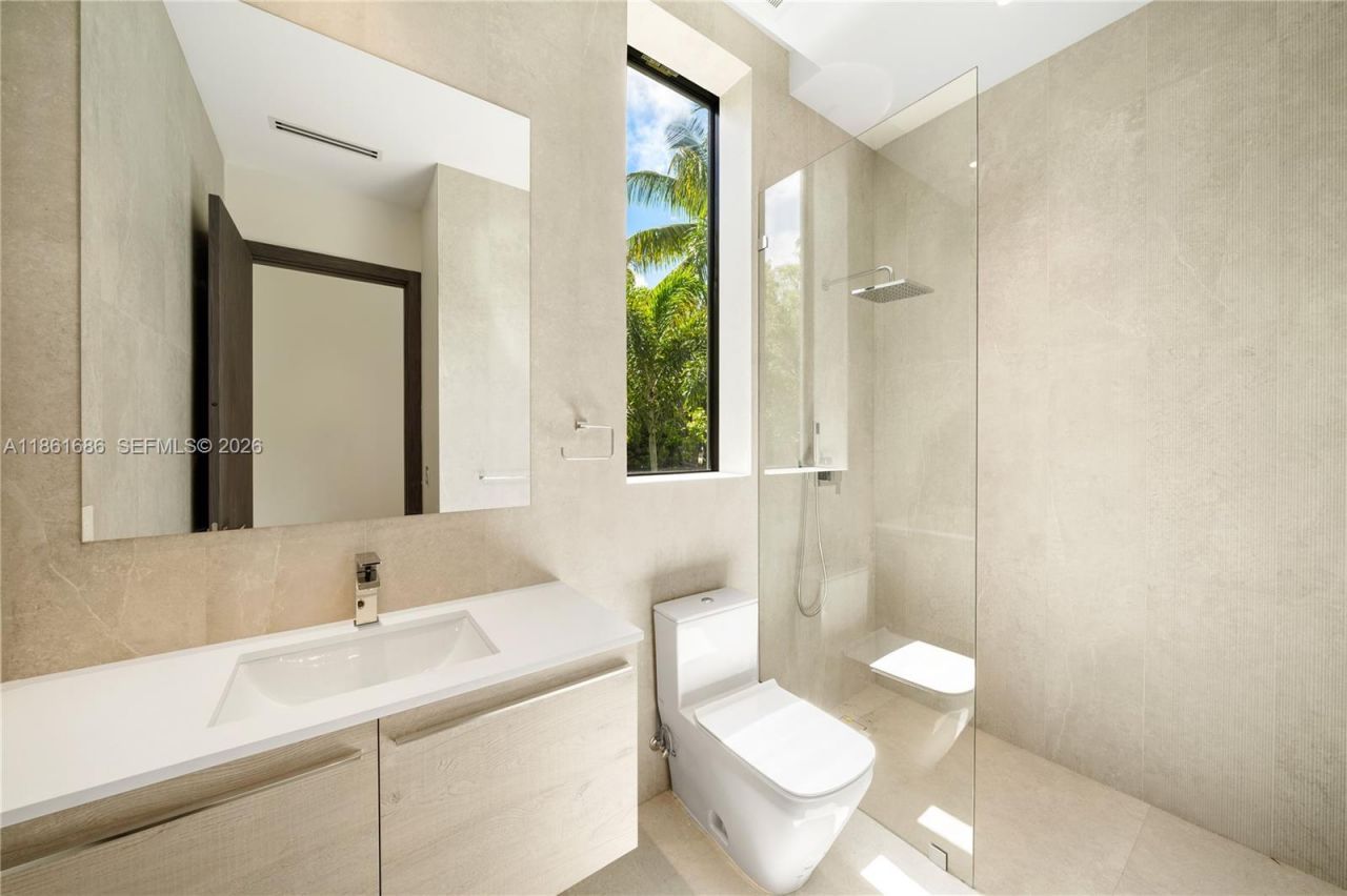 6250 SW 78th St, South Miami, FL 33143 Photo