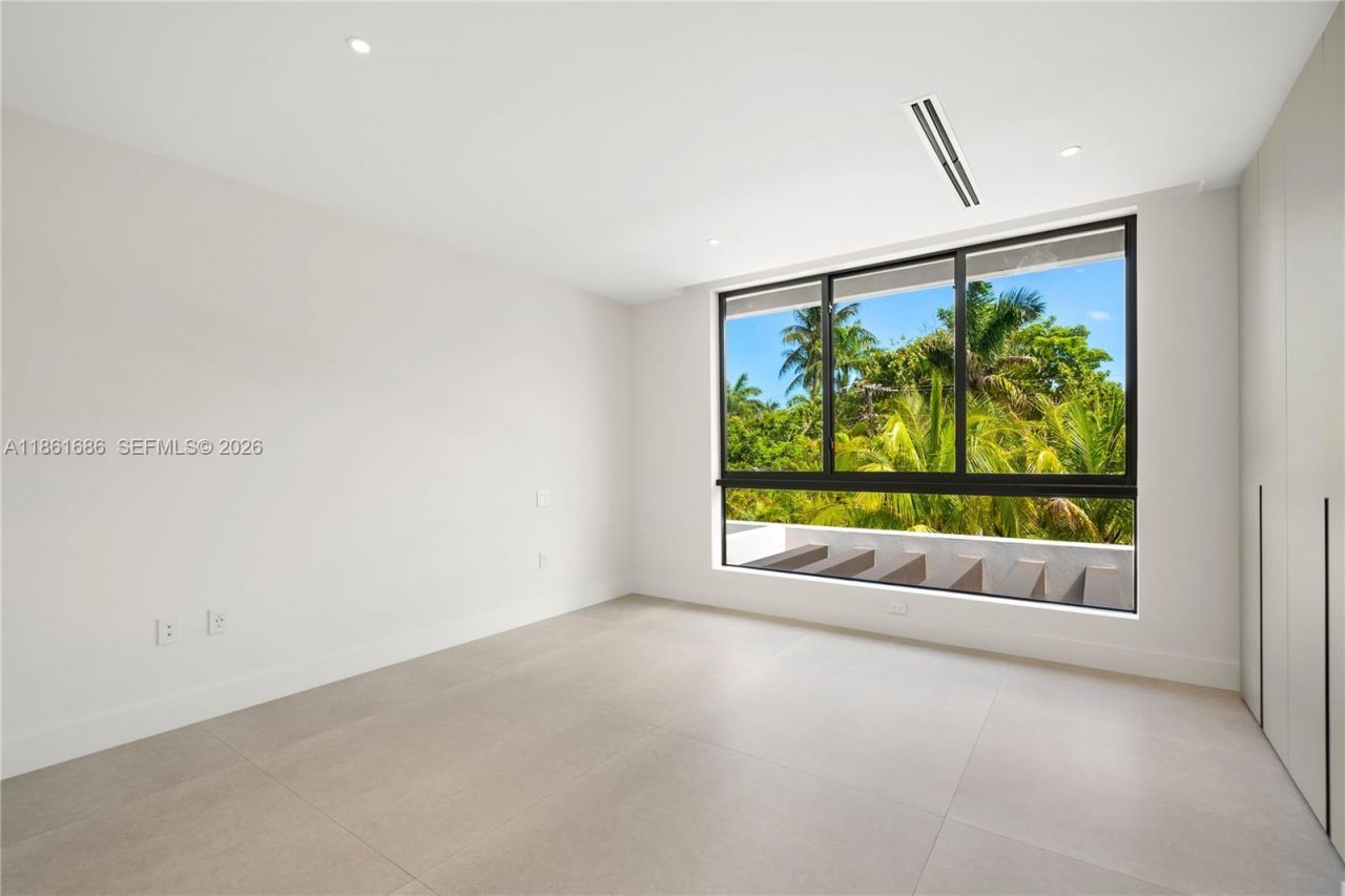 6250 SW 78th St, South Miami, FL 33143 Photo
