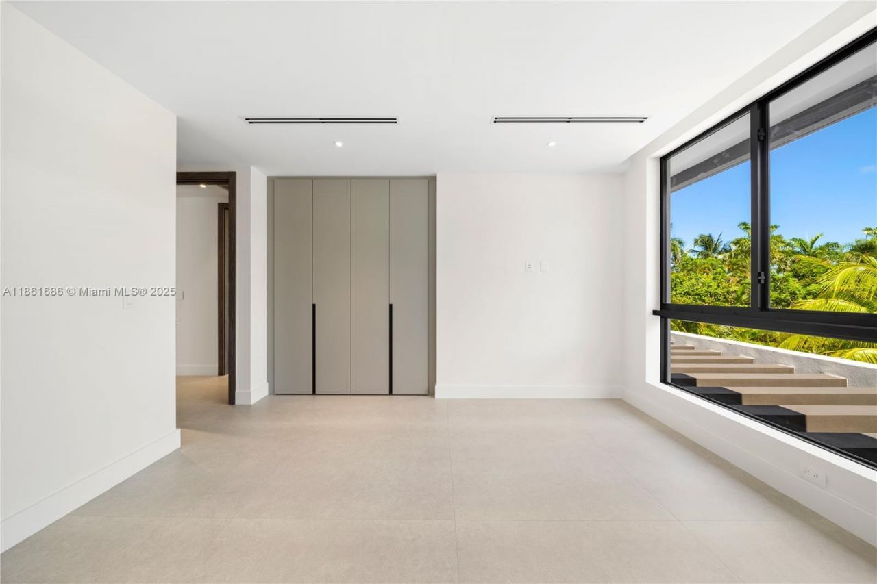 6250 SW 78th St, South Miami, FL 33143 Photo