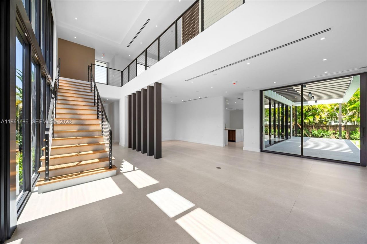 6250 SW 78th St, South Miami, FL 33143 Photo