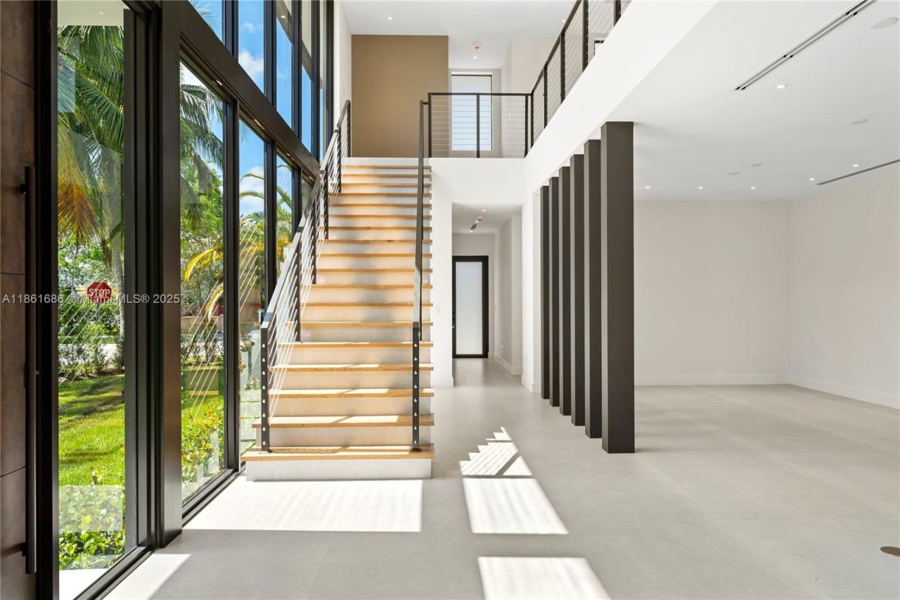 6250 SW 78th St, South Miami, FL 33143 Photo