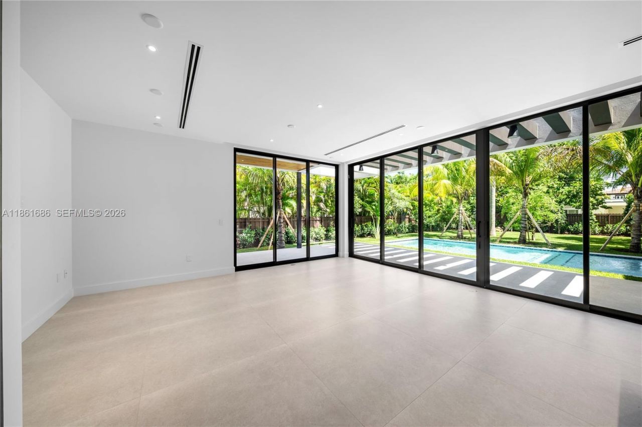 6250 SW 78th St, South Miami, FL 33143 Photo