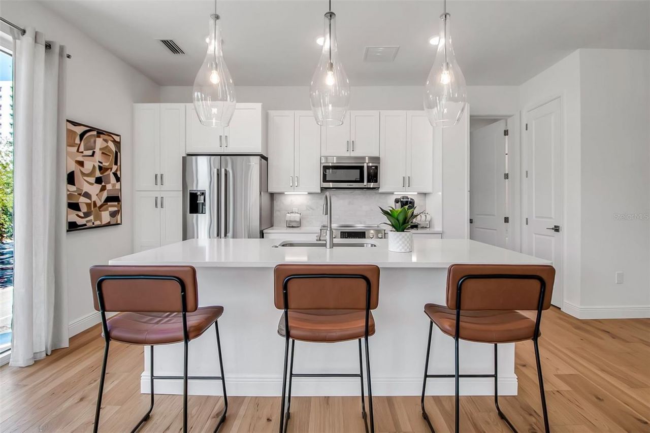 600 3rd Avenue S, Unit 405, Saint Petersburg, FL 33701 Photo