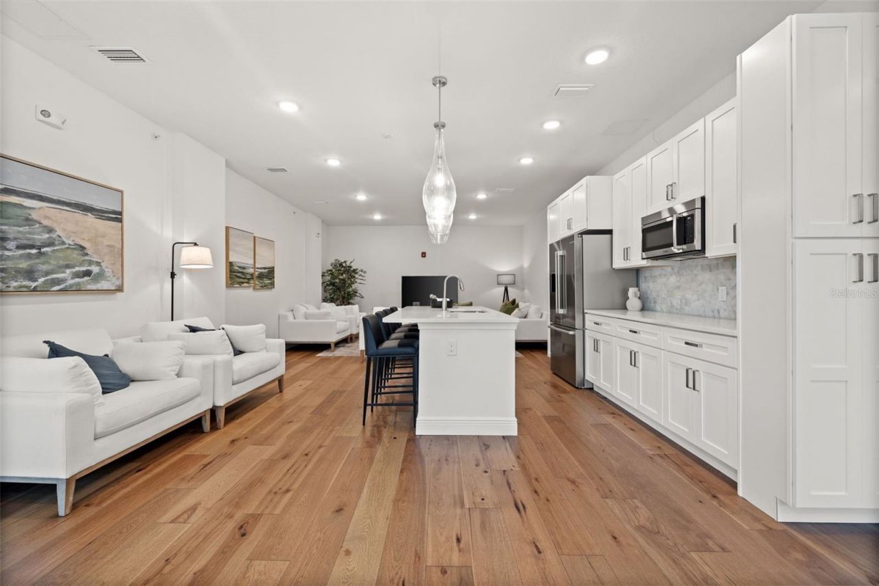 600 3rd Avenue S, Unit 405, Saint Petersburg, FL 33701 Photo