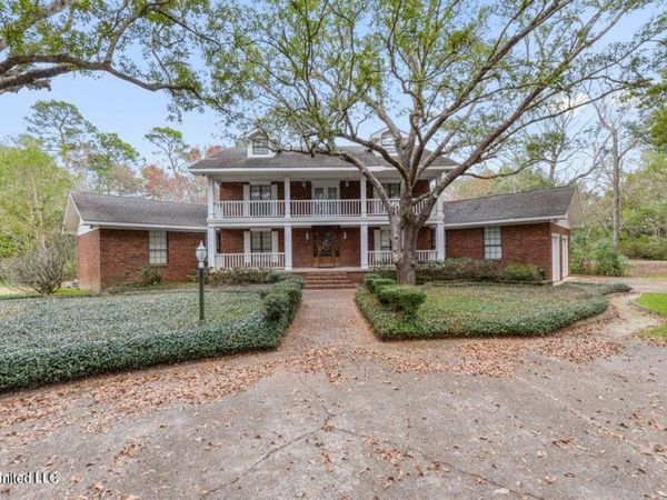 3712 Townsend Road, Gautier, MS 39553