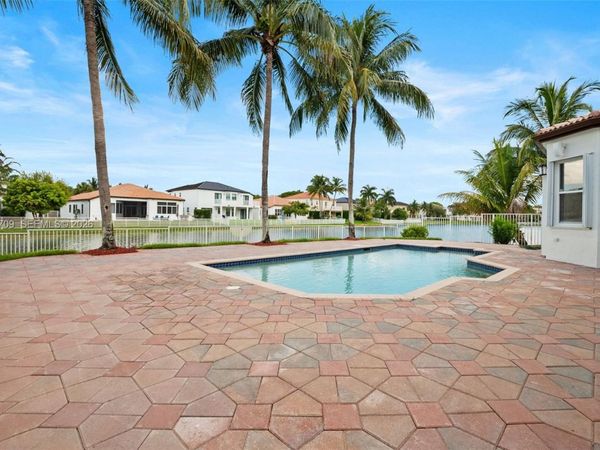 5168 SW 157th Ave, Miramar, FL 33027