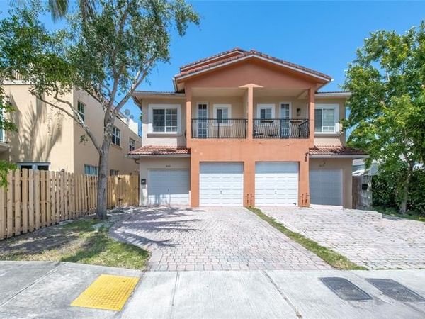 819 SW 7th Ave, Unit 819, Fort Lauderdale, FL 33315