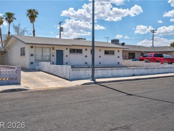 4313 El Conlon Avenue, Las Vegas, NV 89102