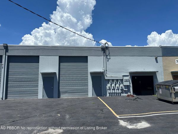 7033 Norton Avenue, West Palm Beach, FL 33405