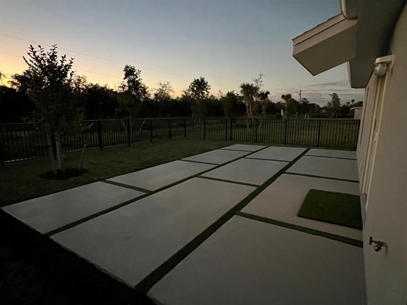 12121 Monterey Pine Lane, Fort Myers, FL 33966 Photo